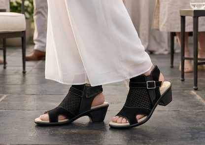 Taylor - Black
